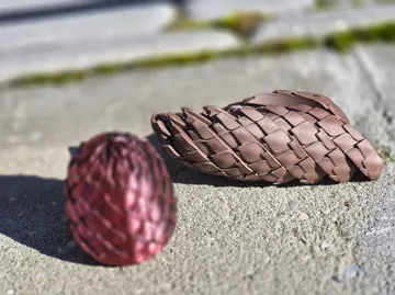 Objeto manipulable: Twisting Dragon Egg Fidget — vista de referencia 3
