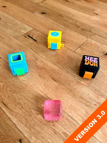 Caja o estuche: NeeDoh Nice Ice Baby Case (35mm size) Version 3.0 — vista de referencia 2