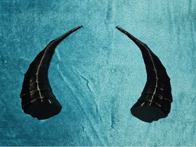 Tiefling Horns with Loop Tip