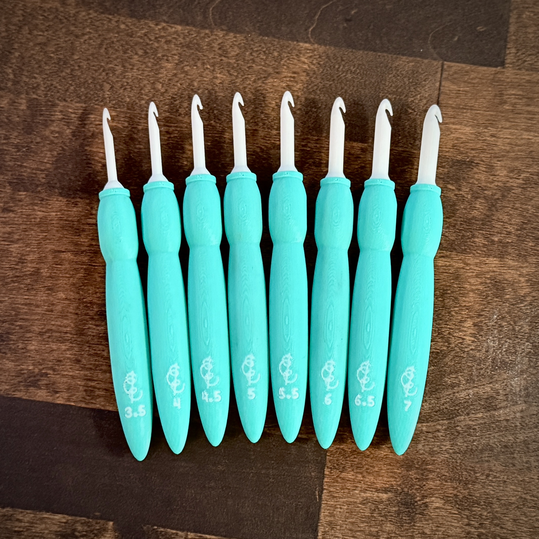 Miniatura 3 do modelo 3D Solid Crochet Hook Set (3.5-7mm)