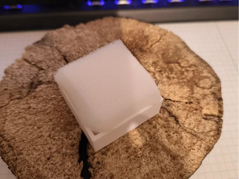 sponge for the work table