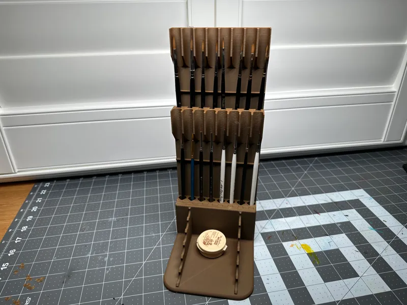 Gravity Brush Holder