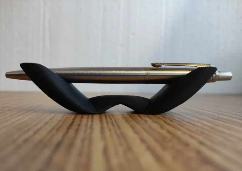 Minimalist pen holder