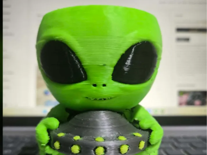 alien plant holder