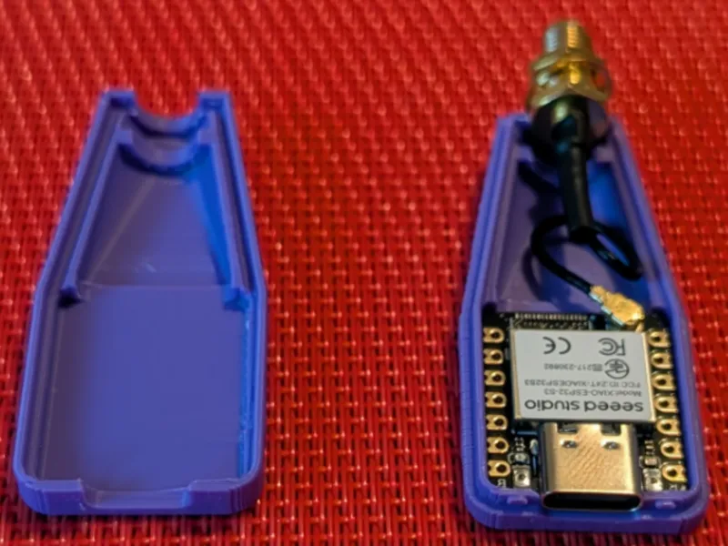 XIAO ESP32 SMA Antenna case