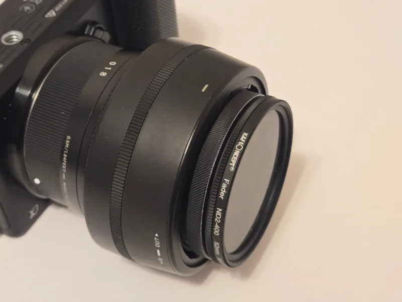 Lens Adapter Sony ZV-e10 - Sigma 56mm - ND2-400