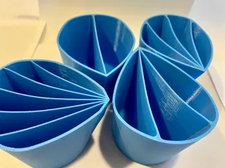 Split Cups good for paint and resin pours 8oz