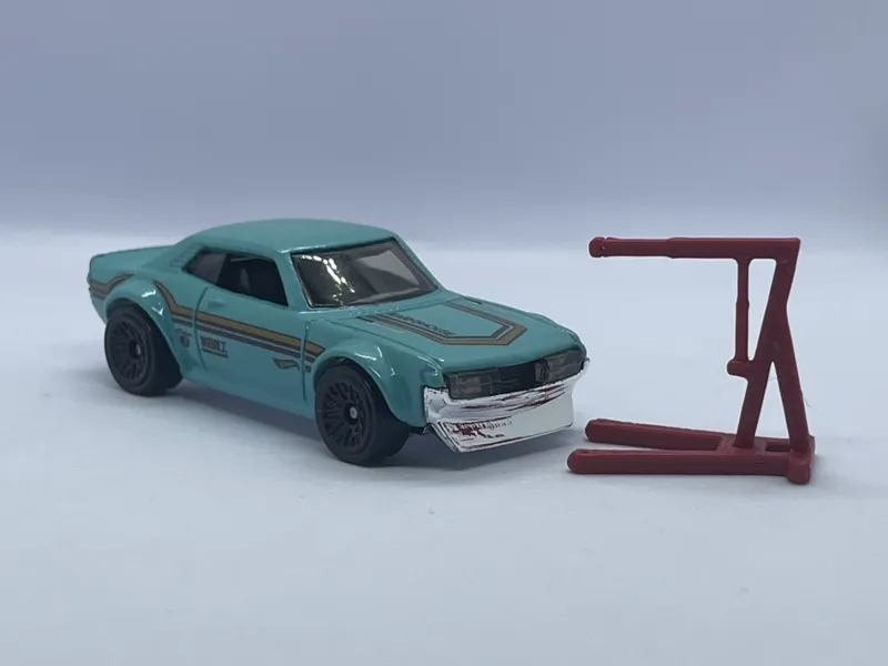Engine Hoist / Crane 1/64 diecast garage diecast