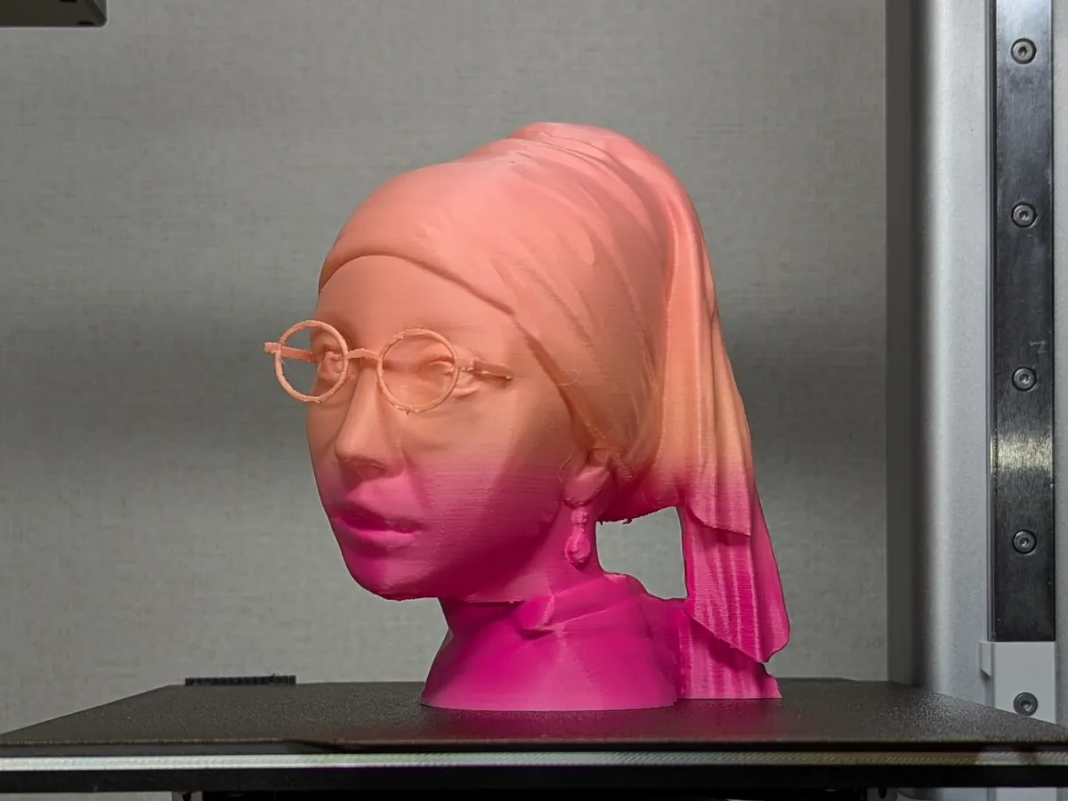 Girl with a Pearl Earring - Modern Twist view 2