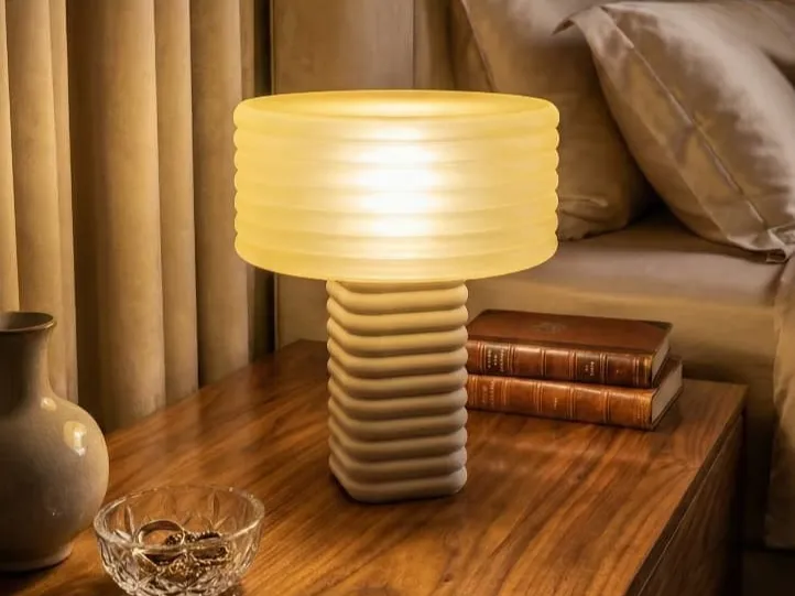 Lampada Fluffy, attacco lampadina e14