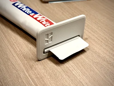 Toothpaste/cat treat squeezer (10g)