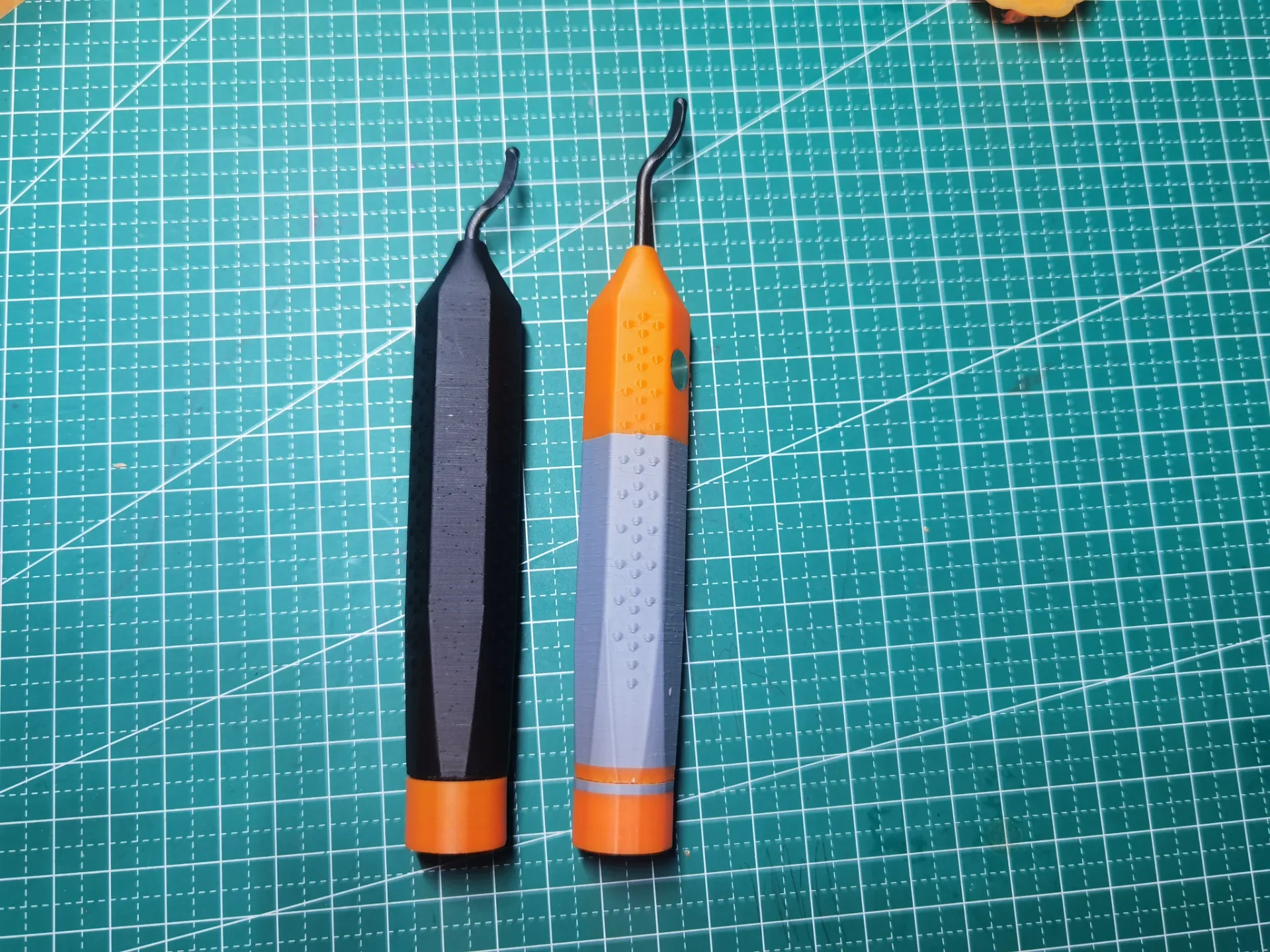 Miniatura 2 do modelo 3D 3D打印必备工具-修边刀手柄