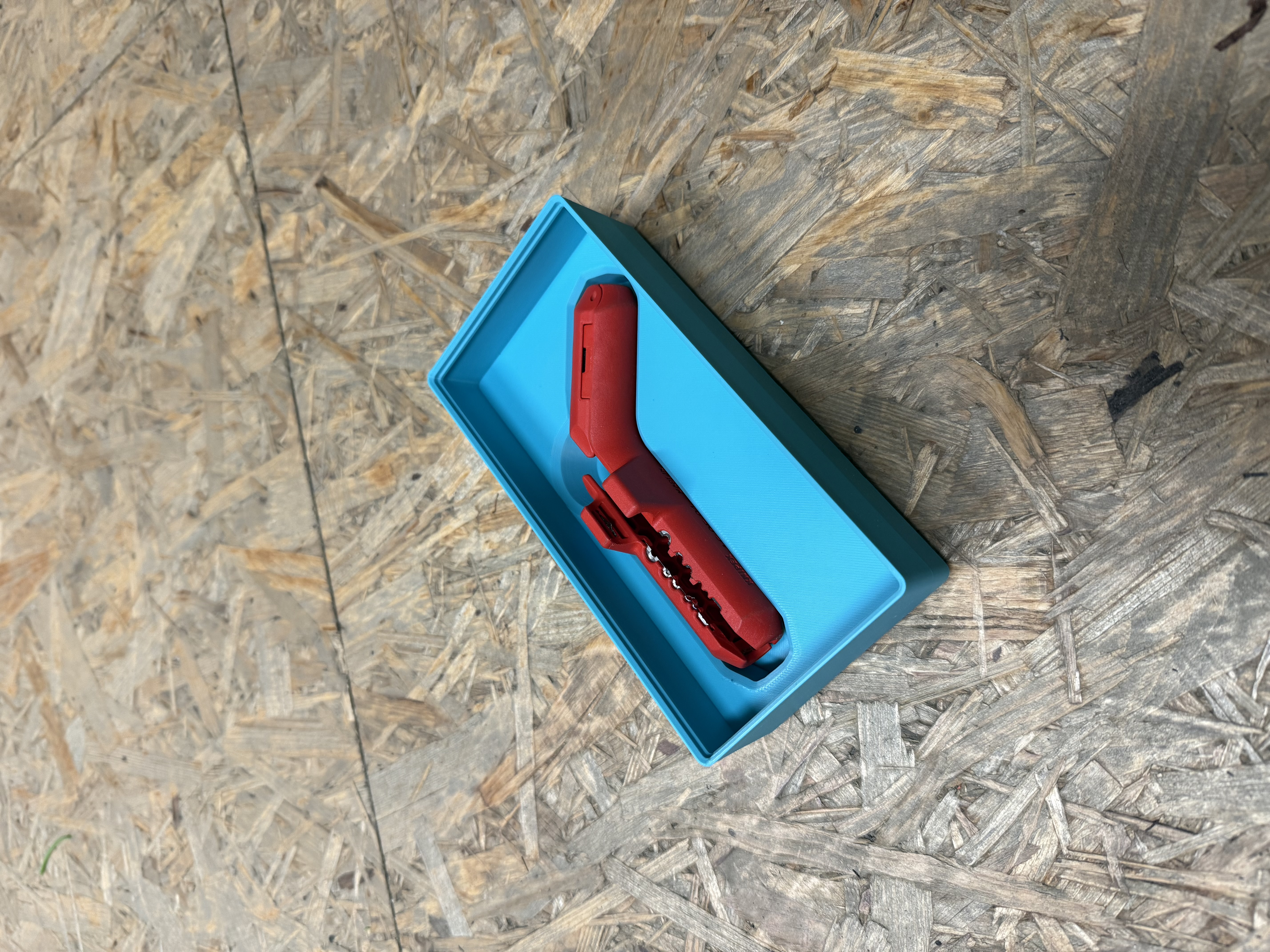 Miniatura 1 do modelo 3D Knipex Ergostrip (169501) Gridfinity Stackable