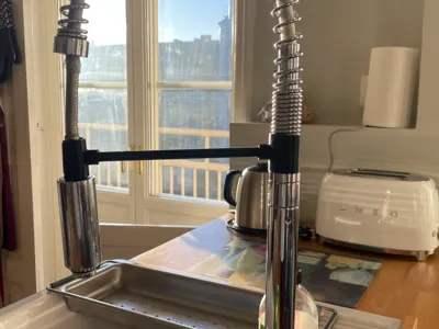 Kitchen sink docking arm - Stabilizer bar