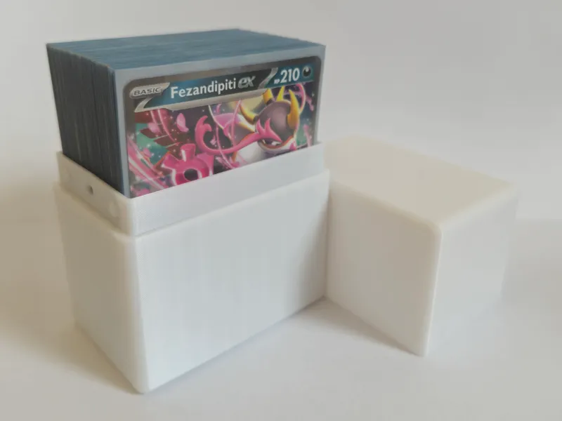 Deckbox for 60 single and double sleeved cards