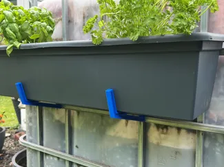 Blumenkastenhalter IBC