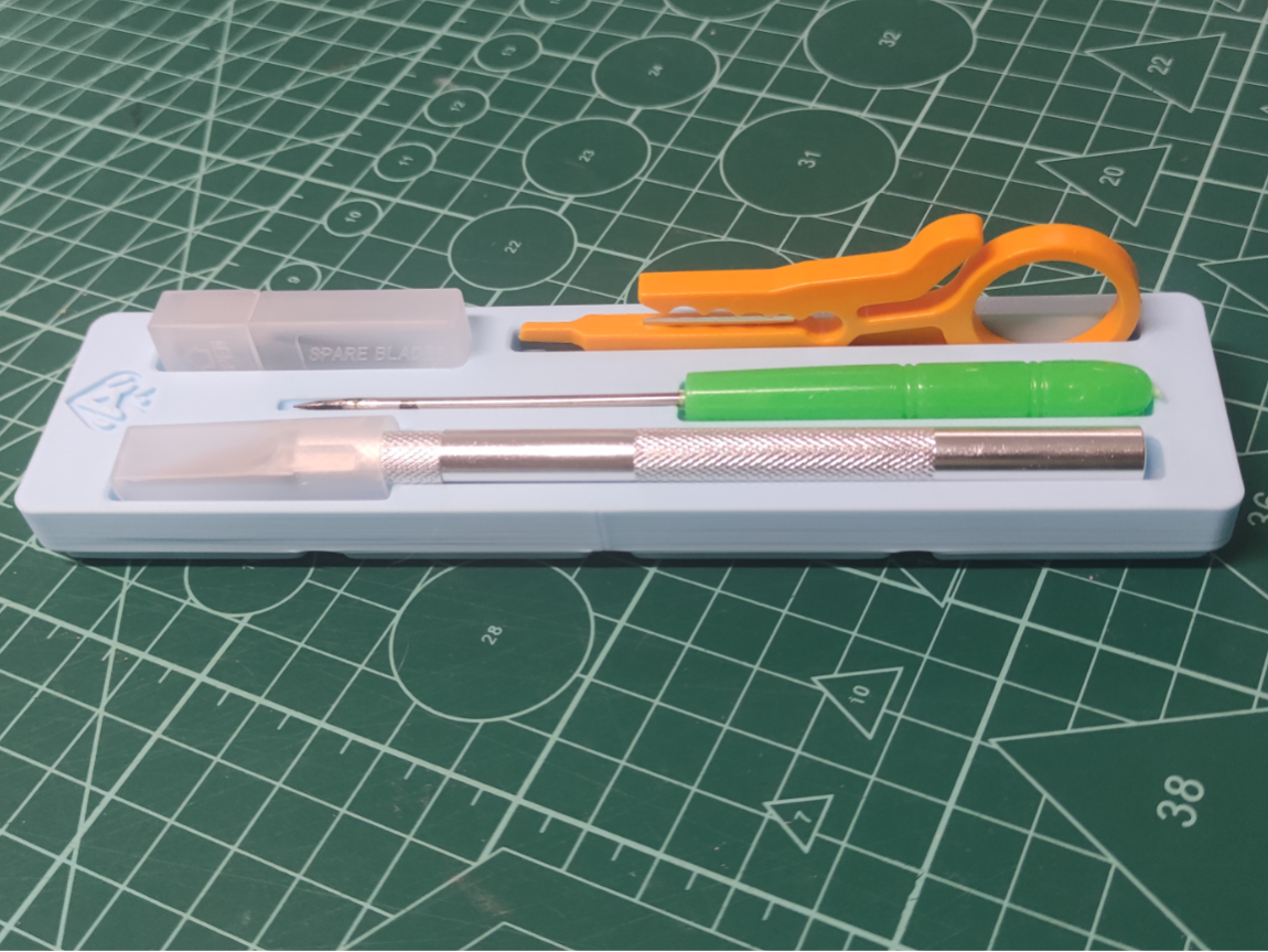 Gridfinity Cutter precision, corta cables y punzon