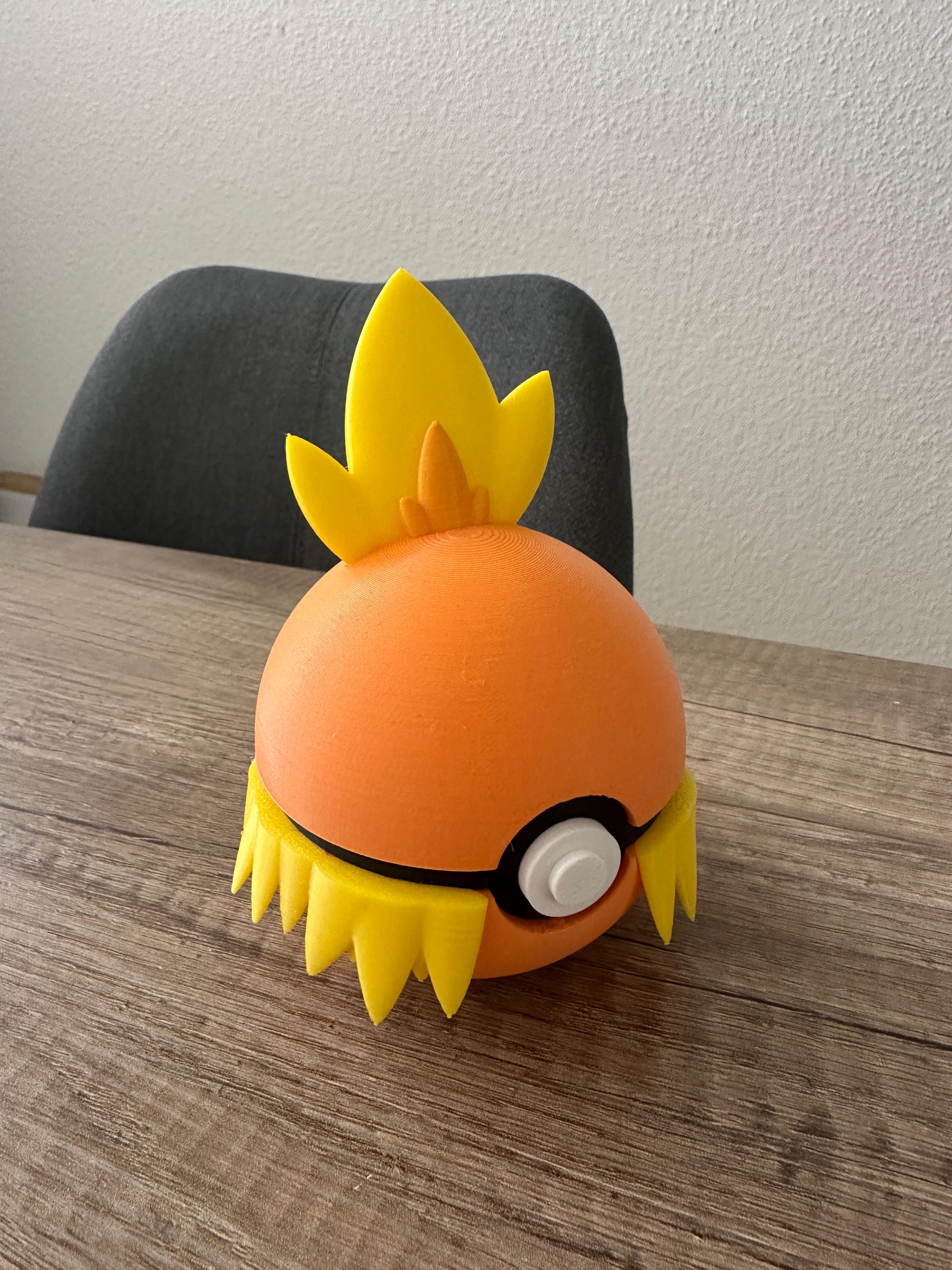 Miniatura 2 do modelo 3D Torchic Pokeball