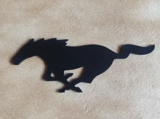 Emblème de calandre Mustang