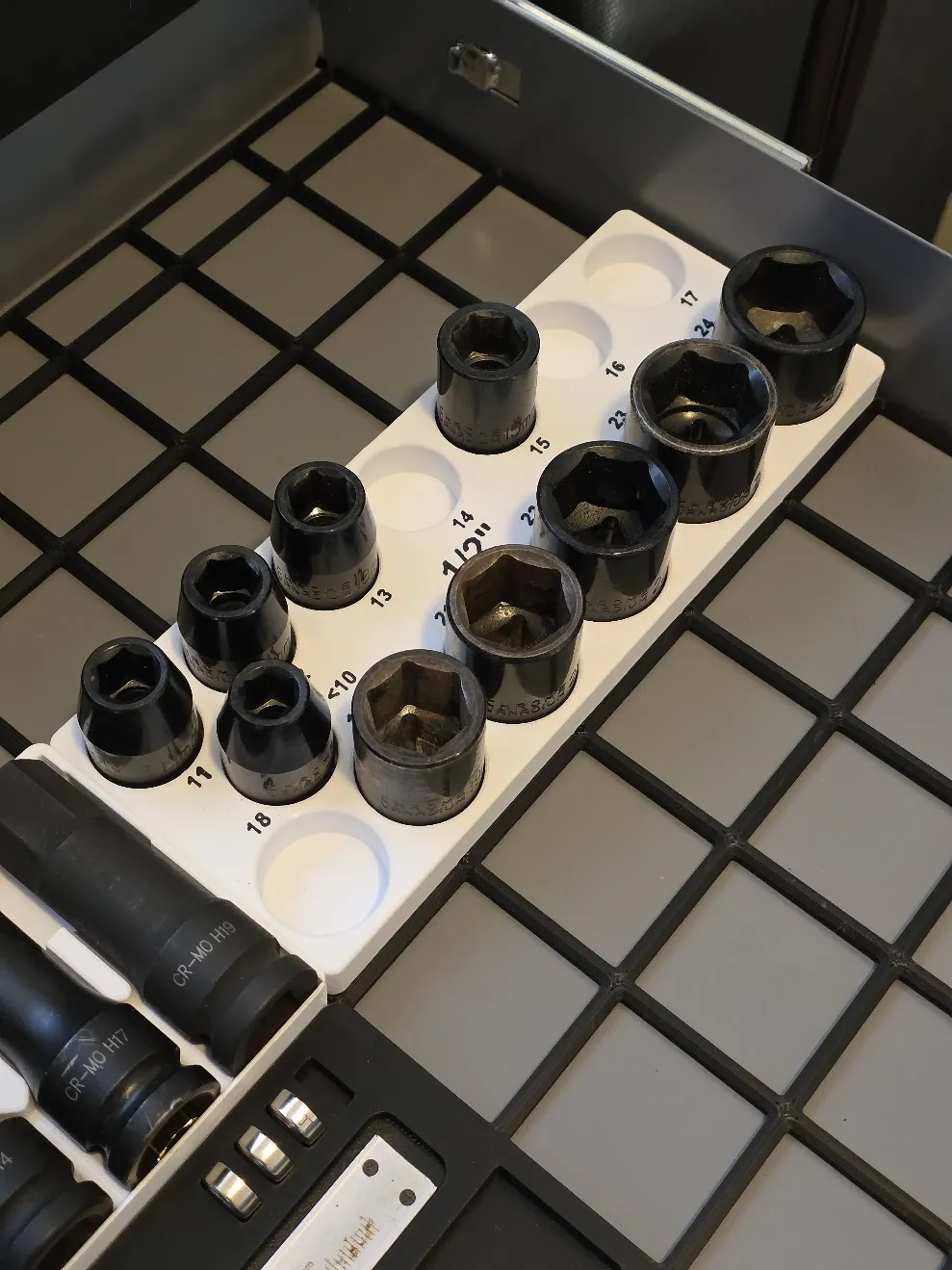 Gridfinity 1/2" impact socket tray by EvenAlmenningMakerWorld: Download ...