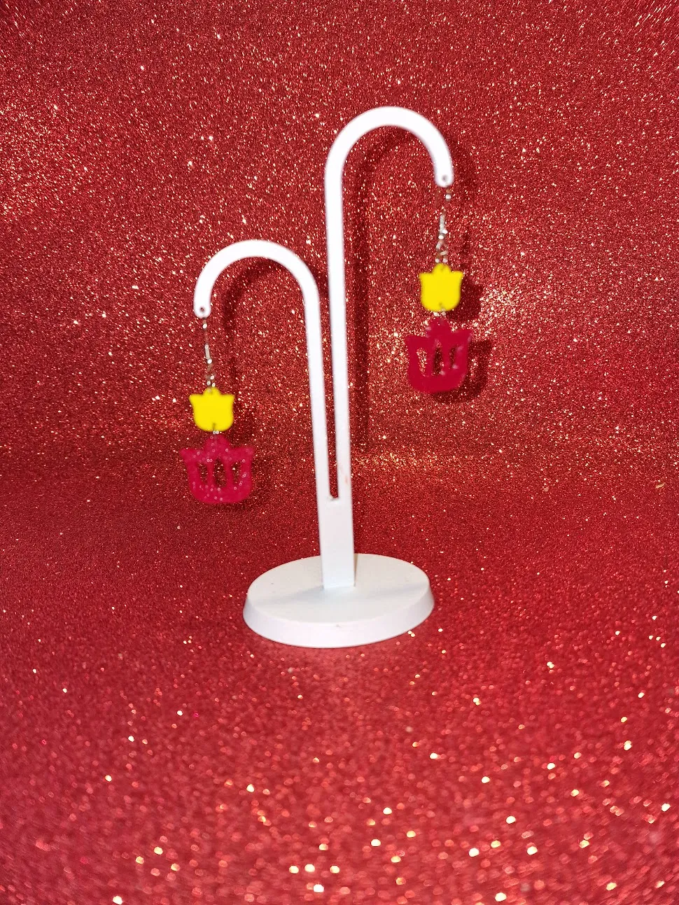 Tulip earrings view 3