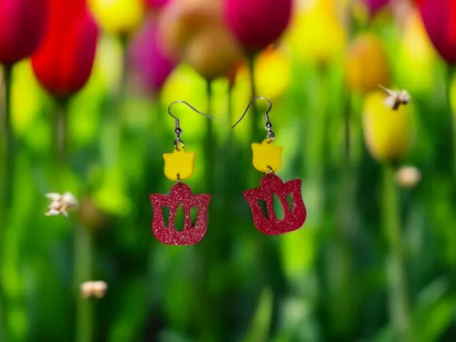 Tulip earrings