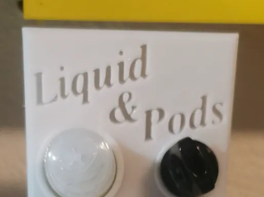 Elfa Liquid und Pod Halter 