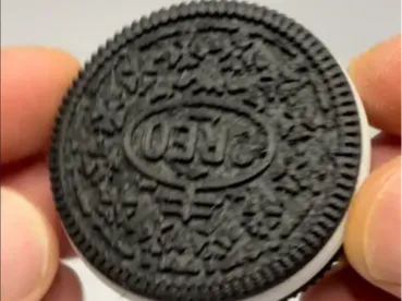 spinning Oreo fidget 