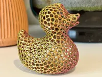 Canard en caoutchouc style Voronoï — photo 1