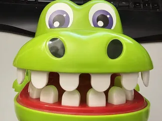 Kroko Doc Teeth