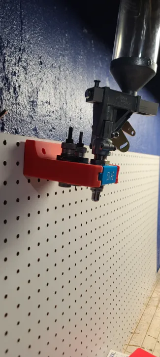 dillon 550 Tool holder smaller pegs