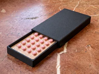 Magnetic Twist-Lock Sliding Box
