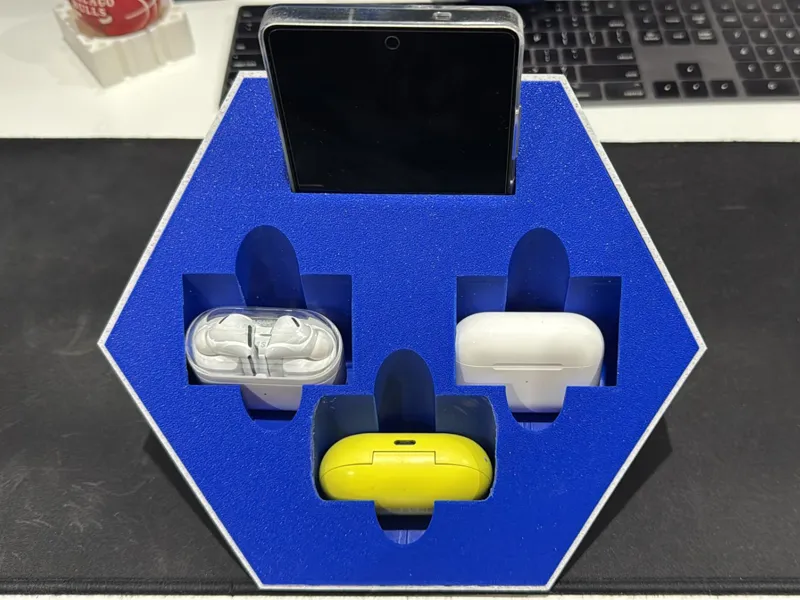 HexaHub: Multi-Gadget Organizer with Device Dock