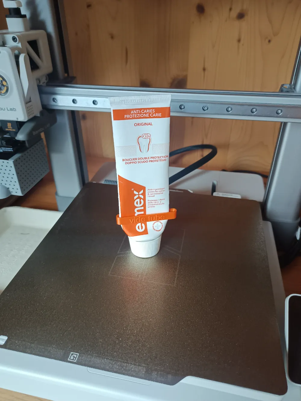 TubeSaver: The Minimalist 3D-Printed Tube Squeezer - Free 3D Print ...