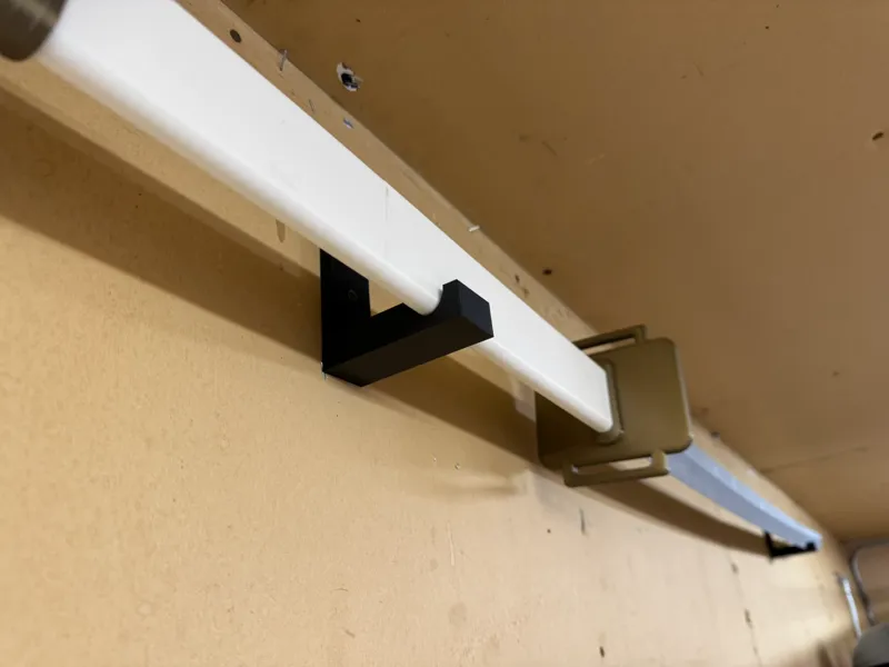 Sephiroth's Masamune wall mounts