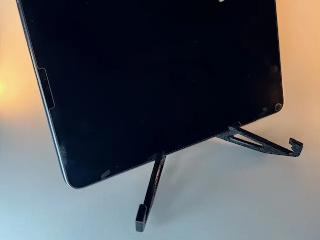 Soporte tipo atril para Ipad Pro 11 CON FUNDA