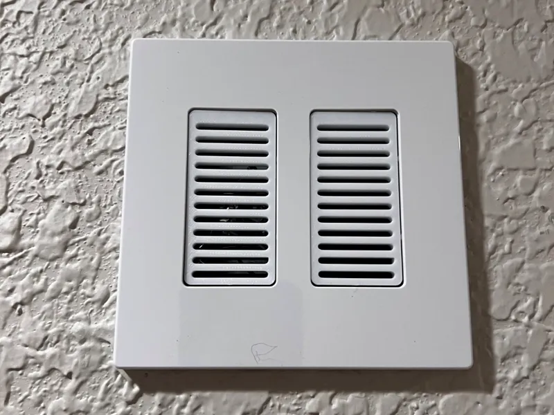 Single Gang Vent Insert for Screwless Switch Plate