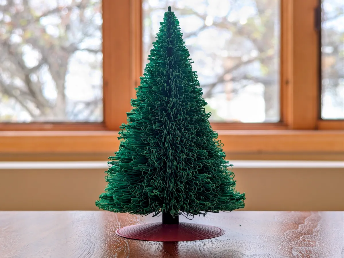 Christmas Tree Remixed by matt thibs MakerWorld: Download Free 3D Models - 3D model önizlemesi