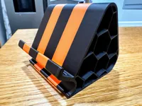 0.2mm layer, 4 walls, 4% infill, 0 top layers, 0 bottom layers