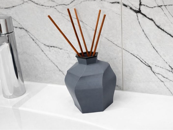 Miniatura 1 do modelo 3D HEXORA – Geometric Diffuser & Vase