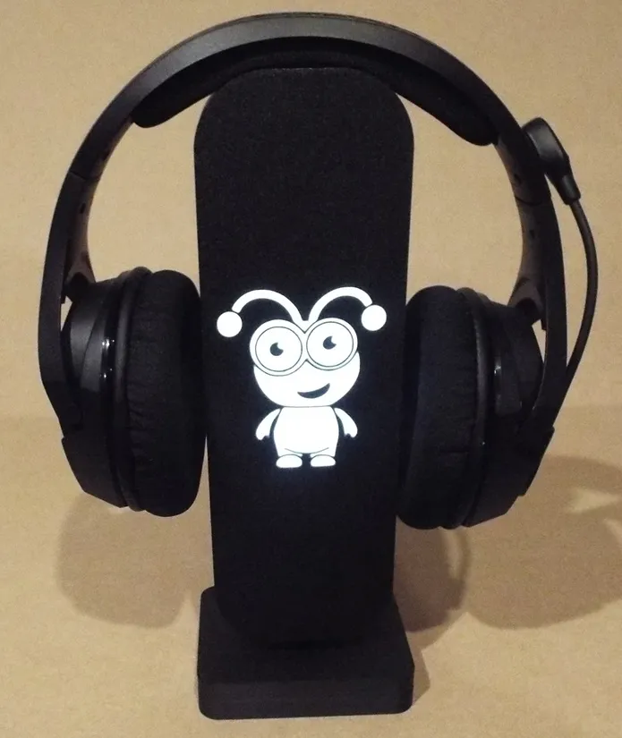 Headphone holder Cricut Cutie faceplate
