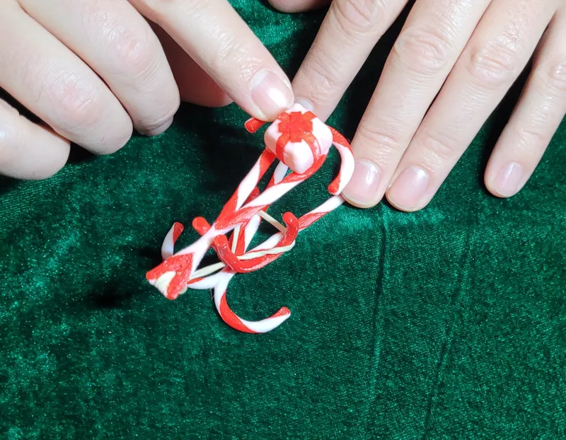 Candy Cane Catapult