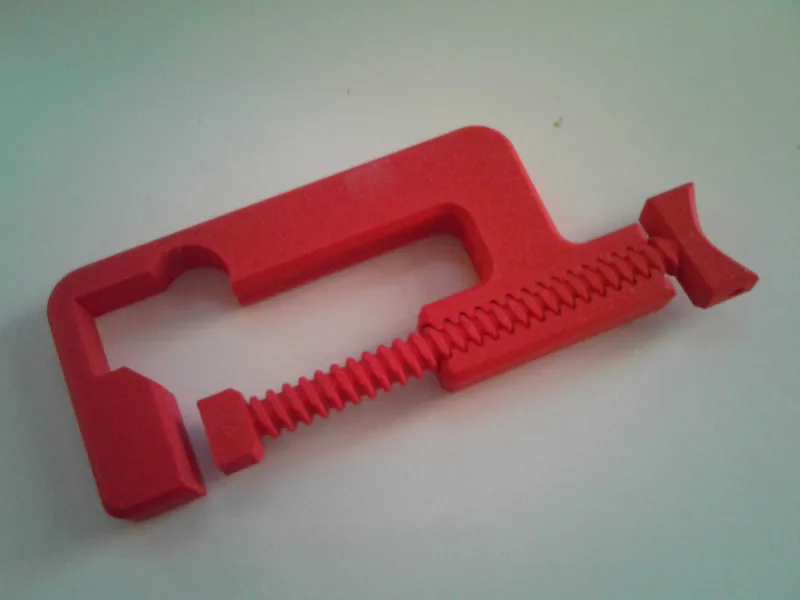 Print in place clamp for tight spaces