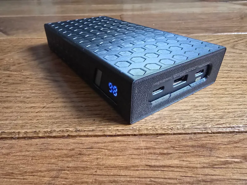UGREEN Nexode Powerbank 145W Armor Case
