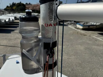 ILCA / Laser Sailboat Water Bottle Secured to Mast