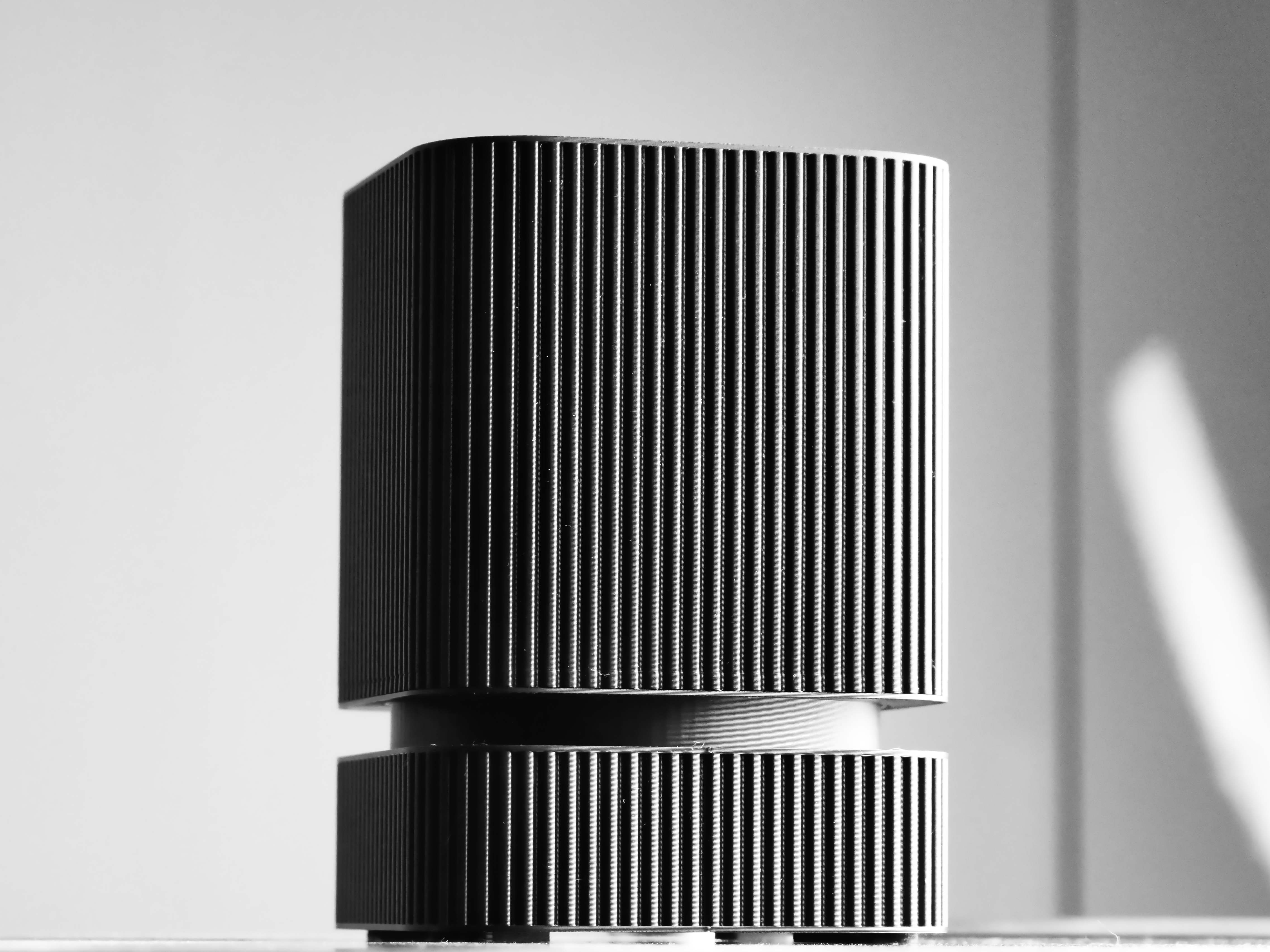 Japandi Fluted Smart Pot | Water Level Indicator - 1