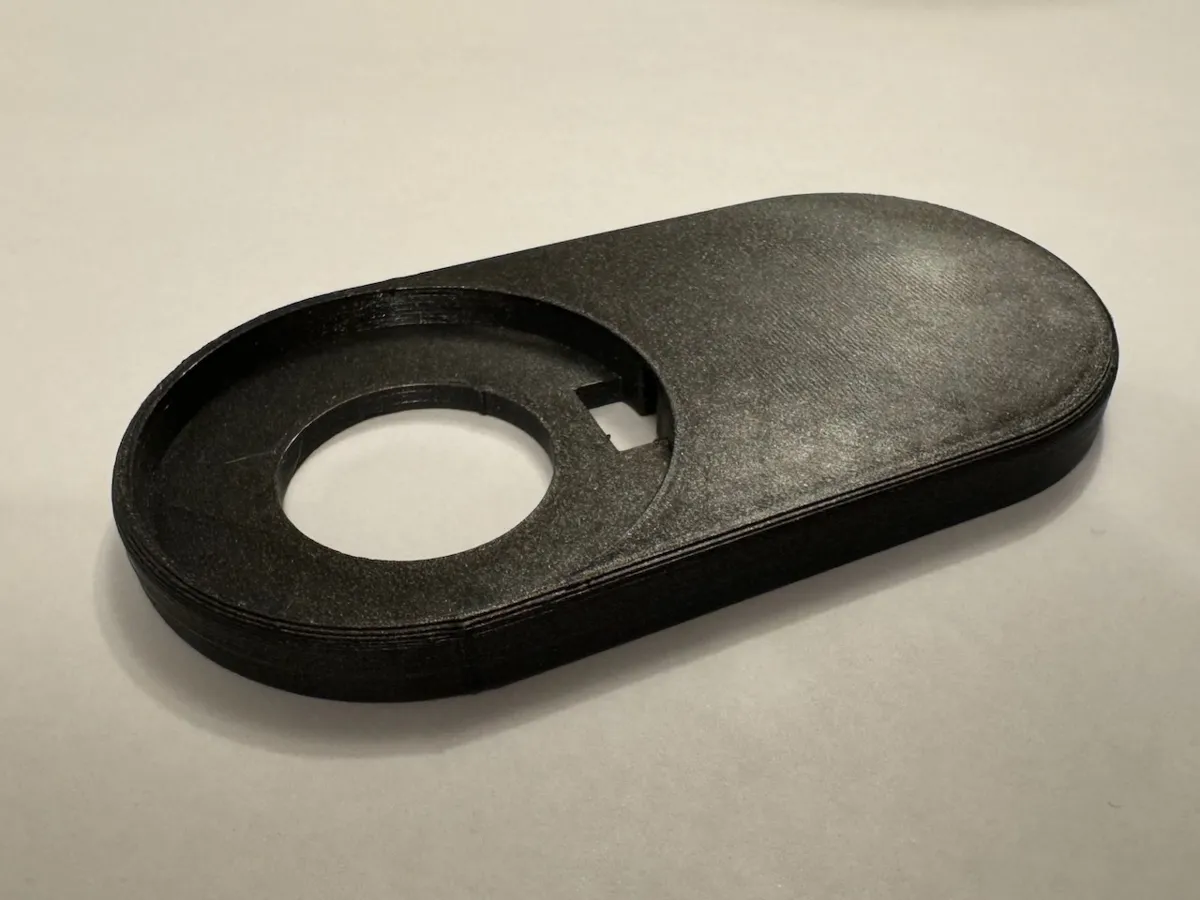 Support MagSafe pour surface plane avec câble caché