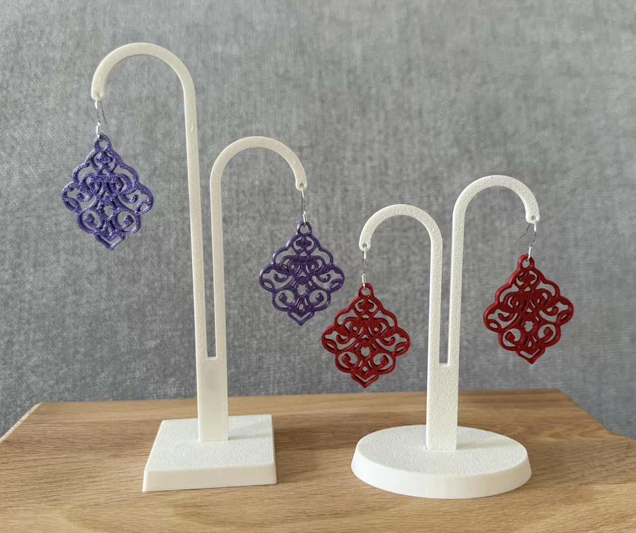 Regal Medaillon Earring view 2