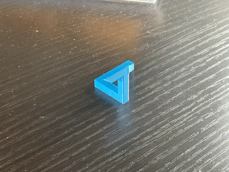 Tiny Triangle Optical illusion