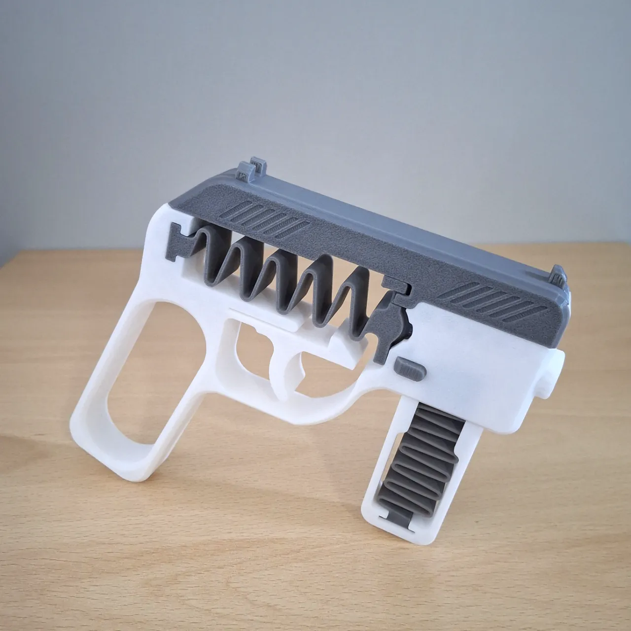 Spring Gun V4 - Shoots fake bullets with magazine view 3